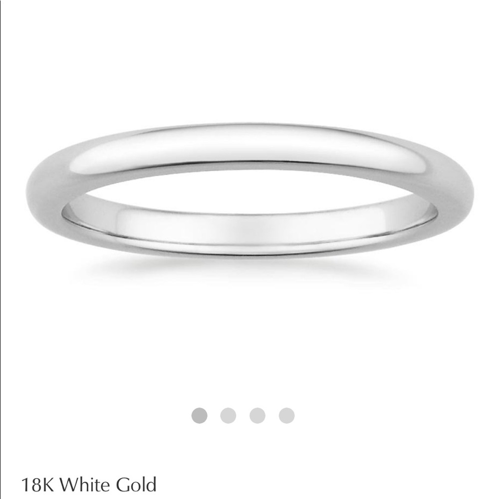 18K White Gold Wedding Band Classic Ring //size 5.